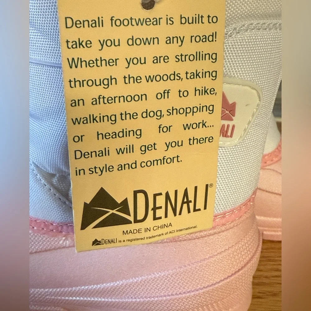 Denali NWT Girls Boots Sz 6 Fluffy Pink & White Unicorn Winter Boots (SH025)